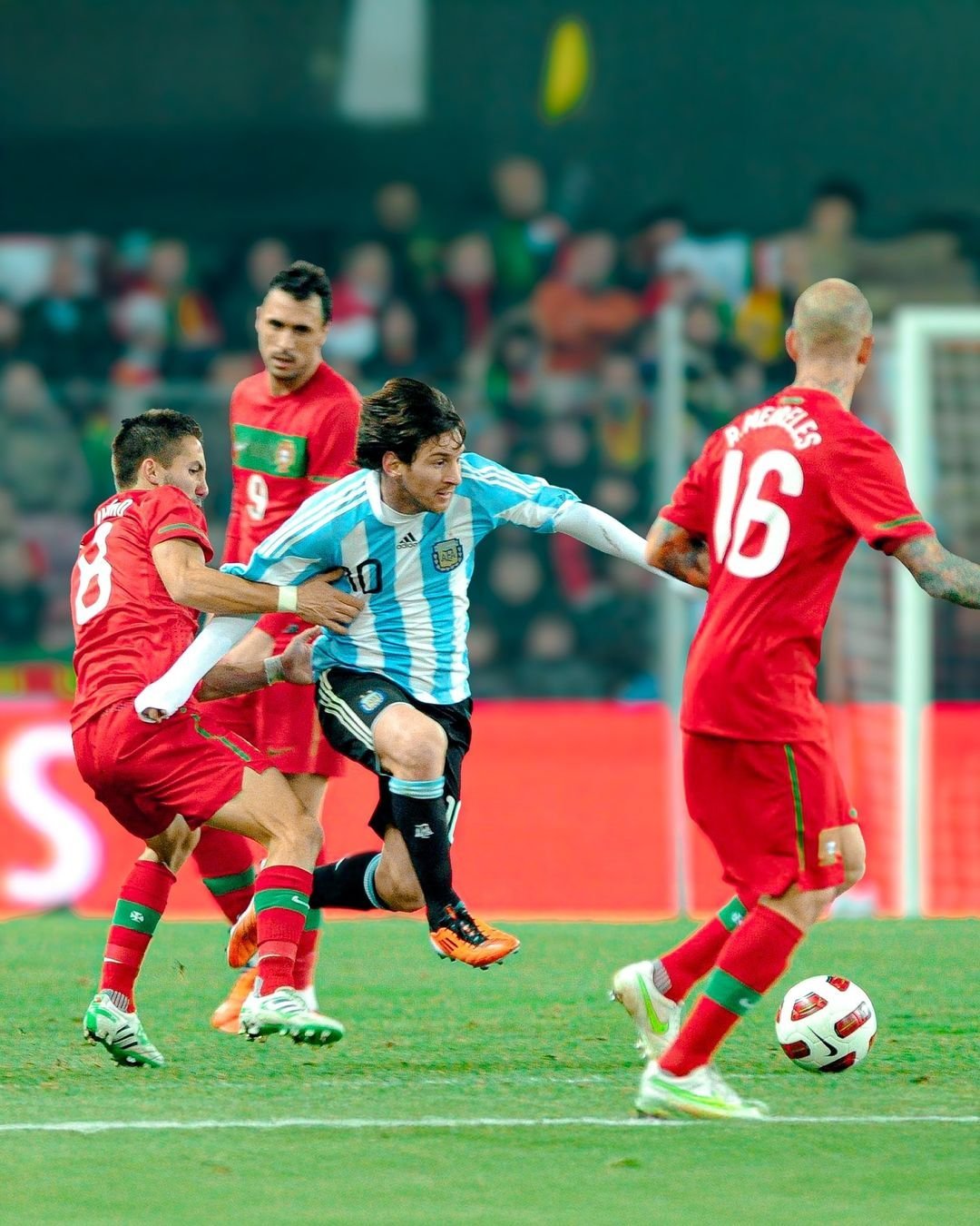 开云足球直播-国际足球比赛中东洋球队取得胜利